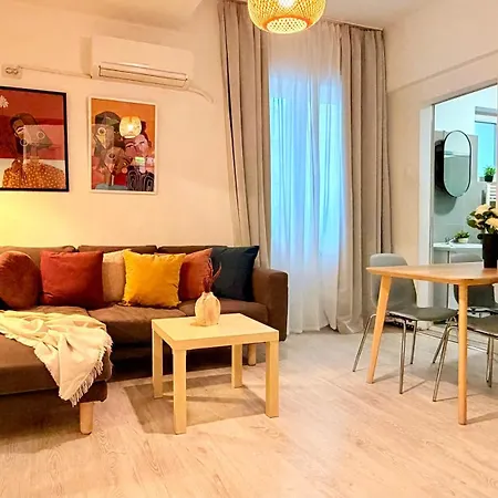 Your Perfect Escape - Bright And Elegant 2br In The Historic Heart Apartment Bucharest