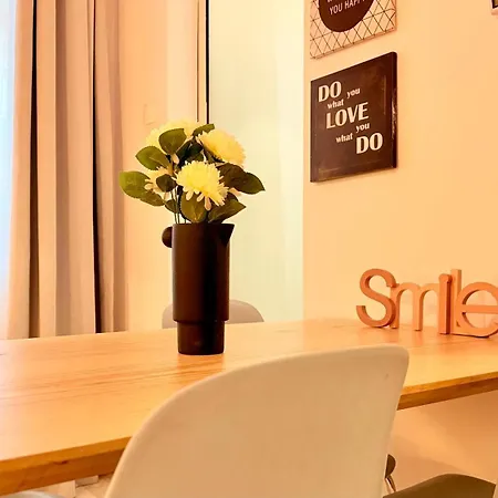 Your Perfect Escape - Bright And Elegant 2br In The Historic Heart Bucharest