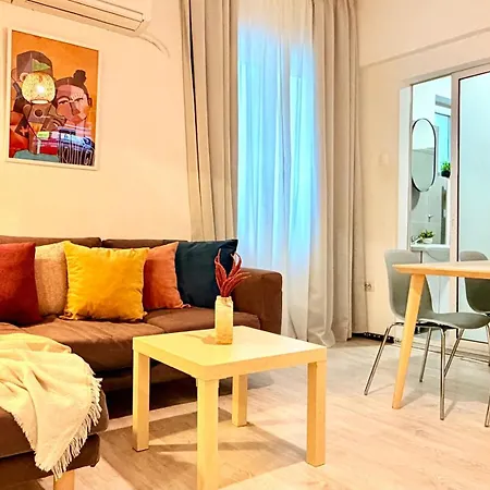 Your Perfect Escape - Bright And Elegant 2br In The Historic Heart Apartment Bucharest