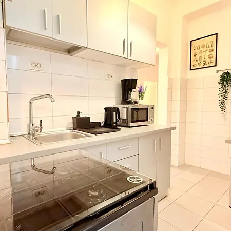 Apartment Your Perfect Escape - Bright And Elegant 2br In The Historic Heart Bucharest