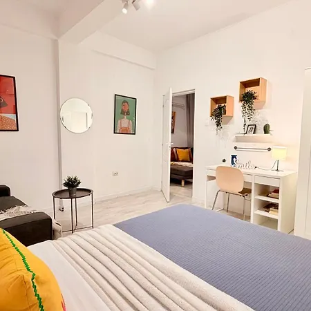 Your Perfect Escape - Bright And Elegant 2br In The Historic Heart Apartment *