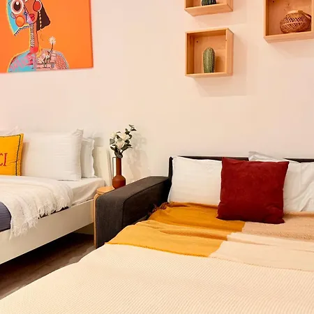 Apartment Your Perfect Escape - Bright And Elegant 2br In The Historic Heart *