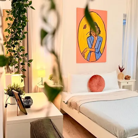 Your Perfect Escape - Bright And Elegant 2br In The Historic Heart Apartment *